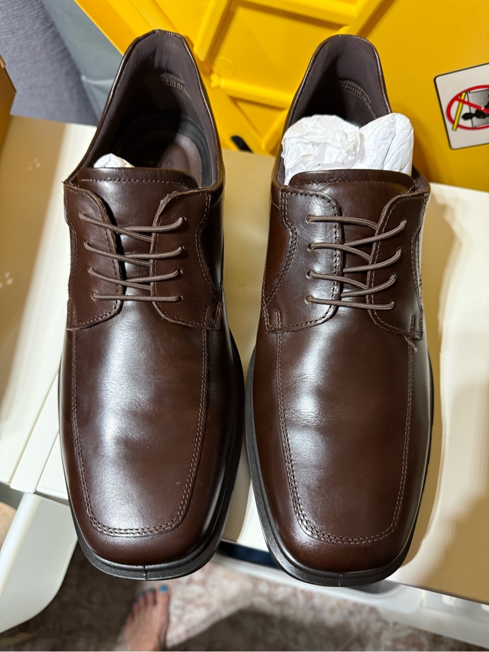 Ecco Men's Dark Brown Leather Lace-Up Derby Shoes